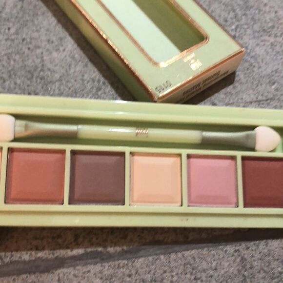 NIB Pixi by Petra Sunset mats Eyeshadow palette - Picture 4 of 6